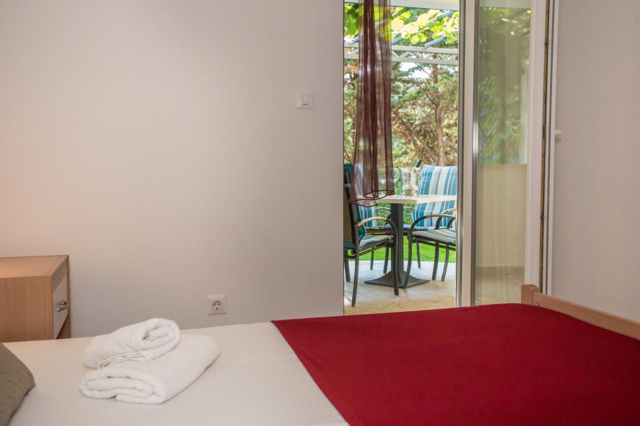 Apartment Bela 포레치 외부 사진