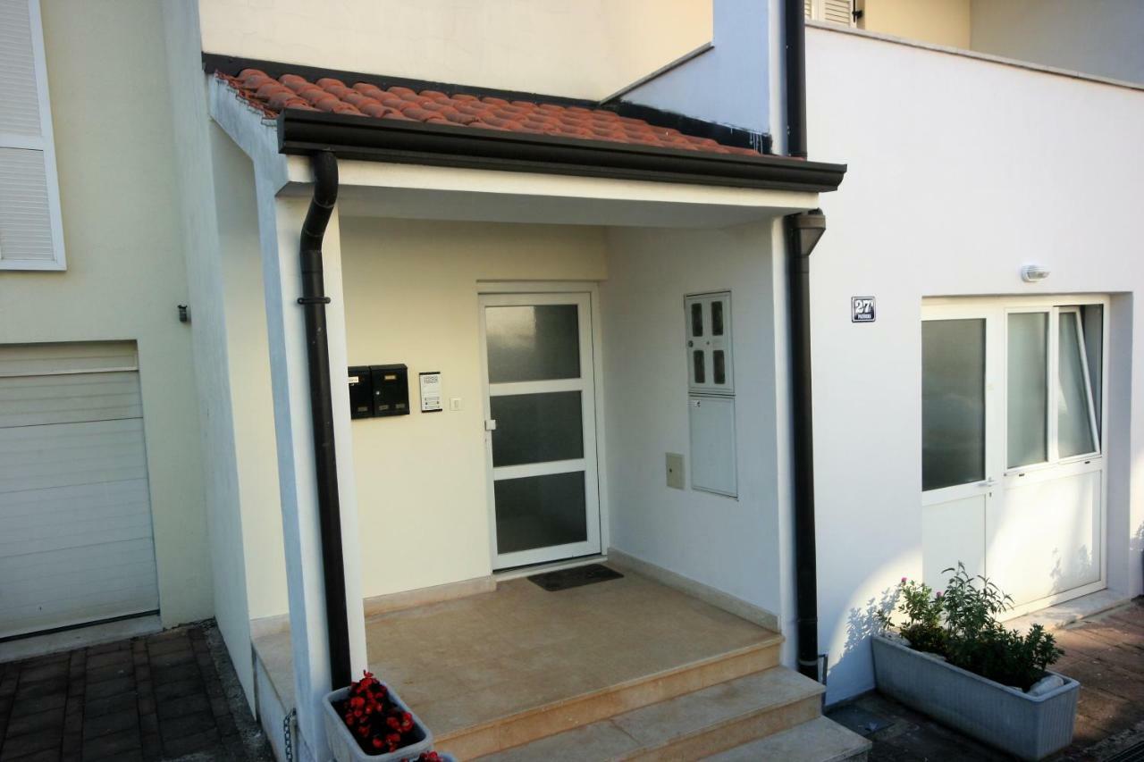 Apartment Bela 포레치 외부 사진